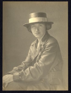 Lutah Maria 1920 Portrait