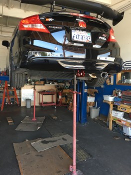 Professional mechanic modifies your vehicle in Los Angeles 