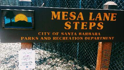 Shark Sighting Sign posted at Mesa Lane beach