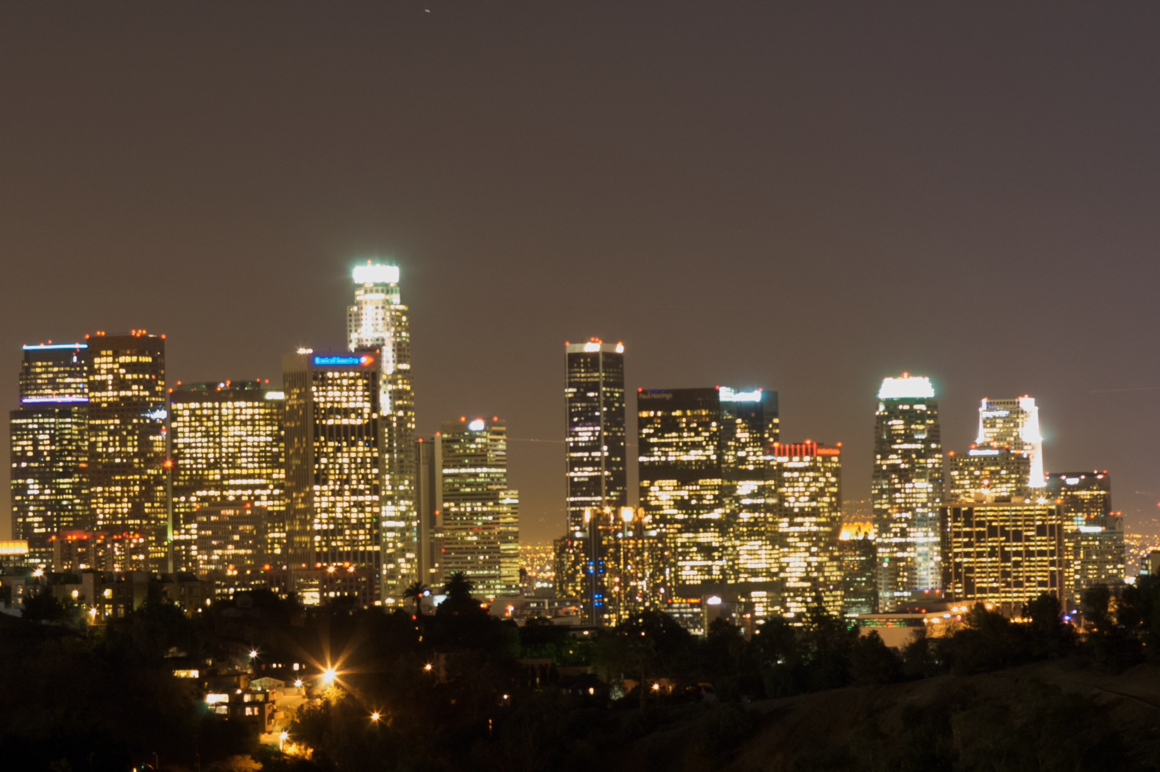 Los_Angeles_Skyline_at_Night