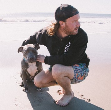 Niklas Knoph and Captain Blue, a homeless foster dog .